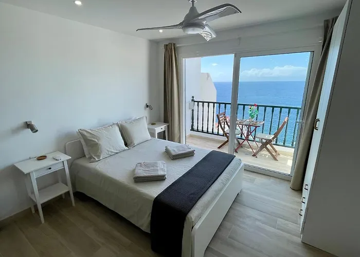 Amazing Sea Views From Cozy Studio. 公寓 *