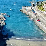 Amazing Sea Views From Cozy Studio. Appartement *