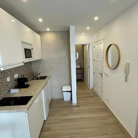 Amazing Sea Views From Cozy Studio. Apartament Puerto de Santiago (Tenerife)