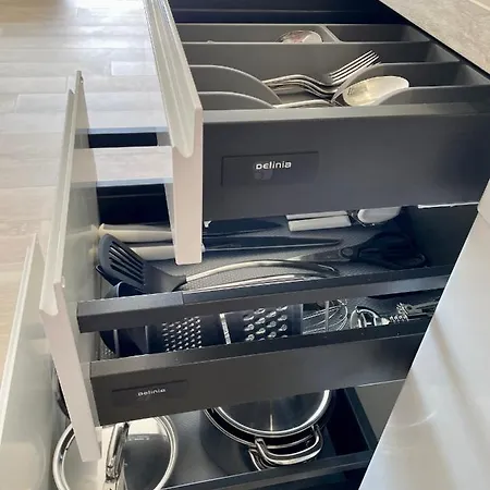 Apartament Amazing Sea Views From Cozy Studio.