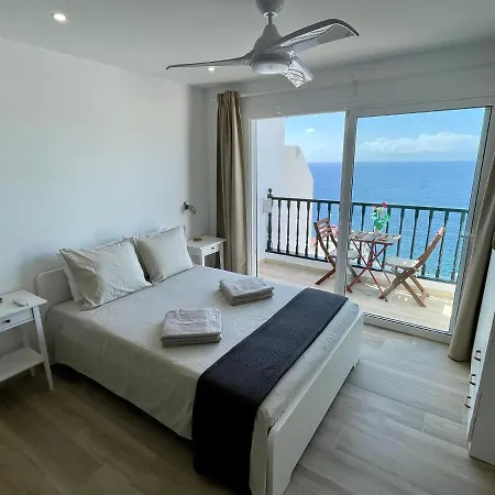 Amazing Sea Views From Cozy Studio. Apartment *