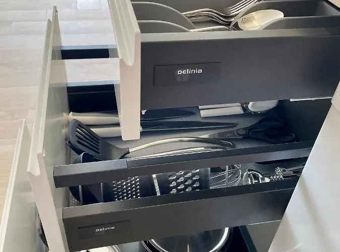 Apartment Amazing Sea Views From Cozy Studio.